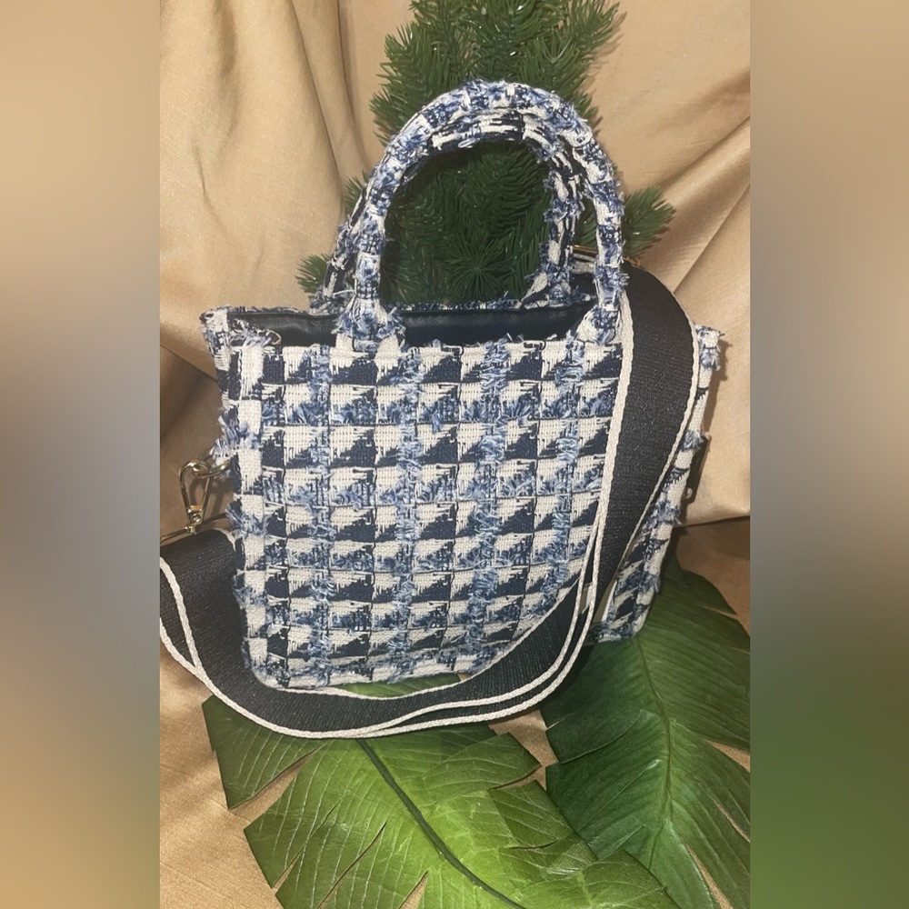 Unbranded Mini Tote. Nwot